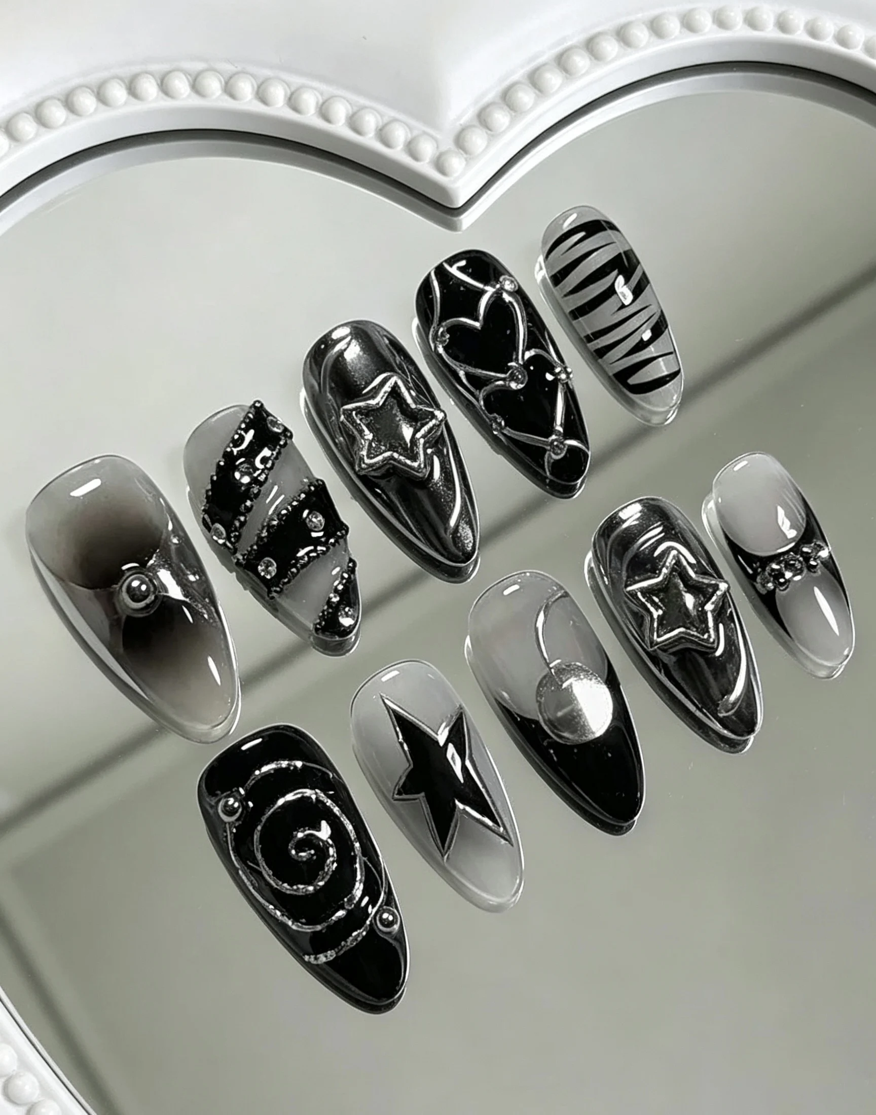 10-Piece Set of Black and Silver Y2K Nail Stickers, Long Almond Shape, 3D Star, Heart, Chain, Zebra Pattern, Cool Girl Style, Reusable Fake Nails