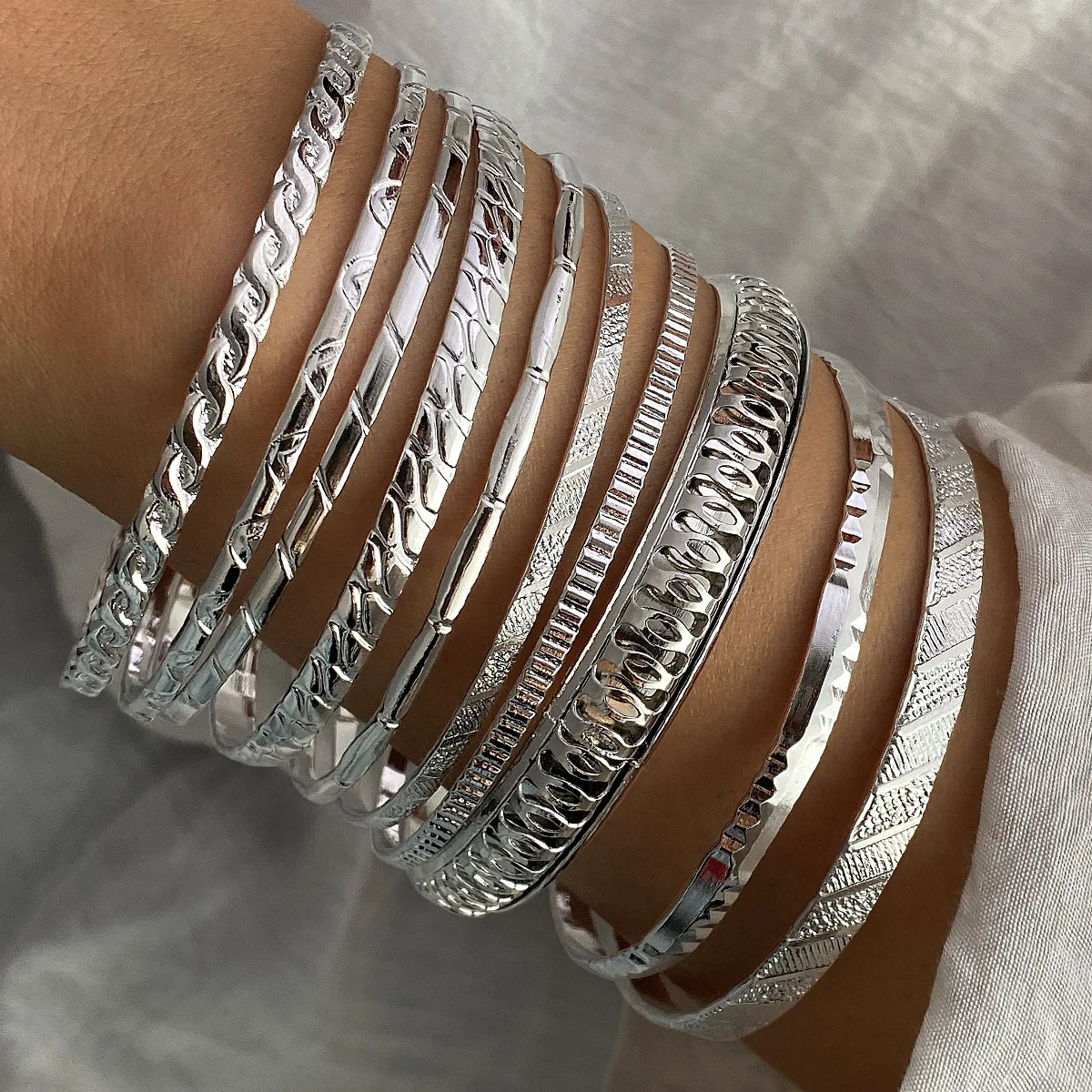 10Pcs/set National Style Punk Rock Metal Bangles Set For Women Hiphop Styles Textured Fashion Stackable Bracelets Party Jewelry