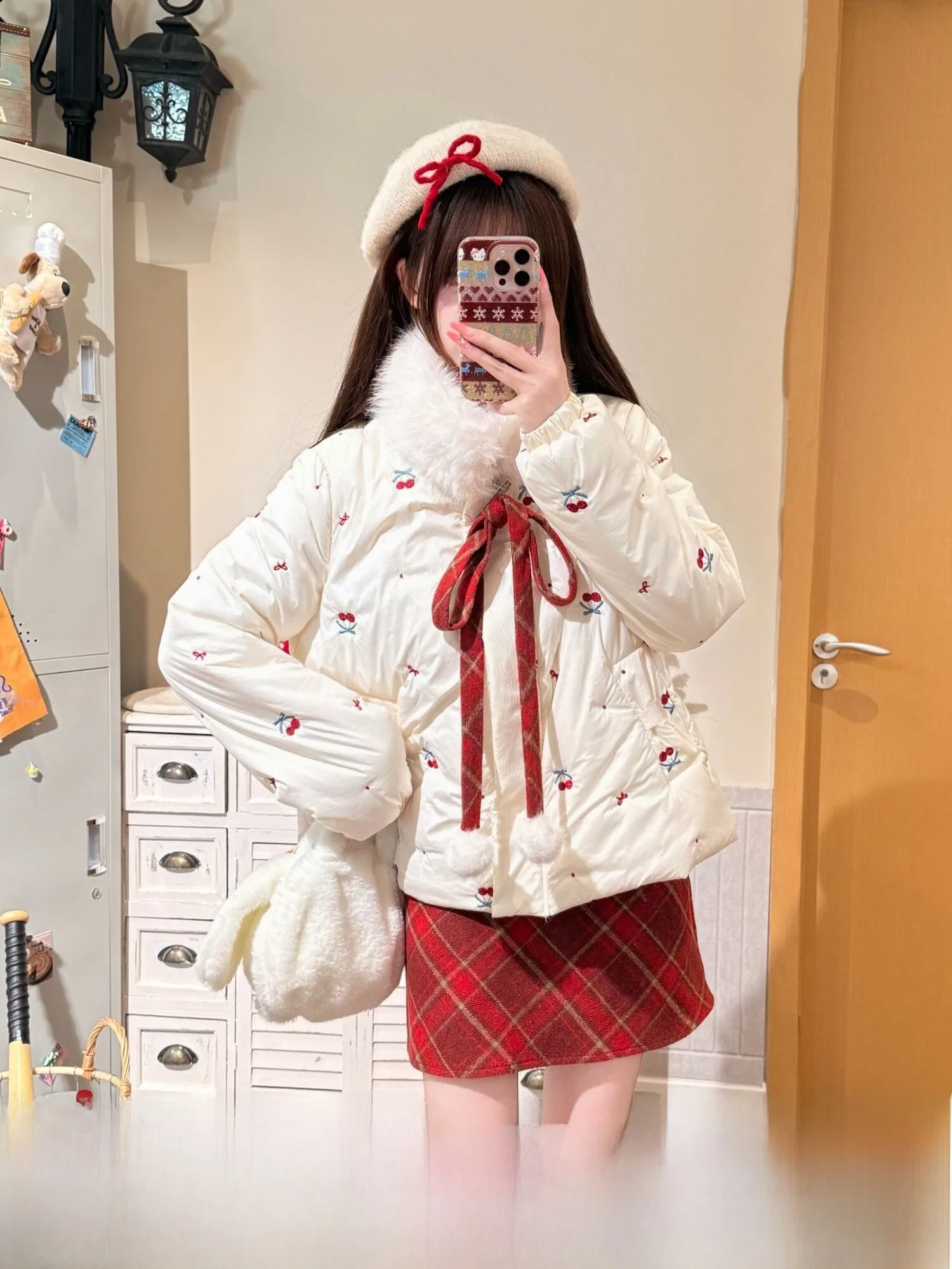 

Женское зимнее пальто из хлопка и ткани Cherry Fabric, новое, праздничное, в стиле Aosphere, с белым воротником, удлиненное...