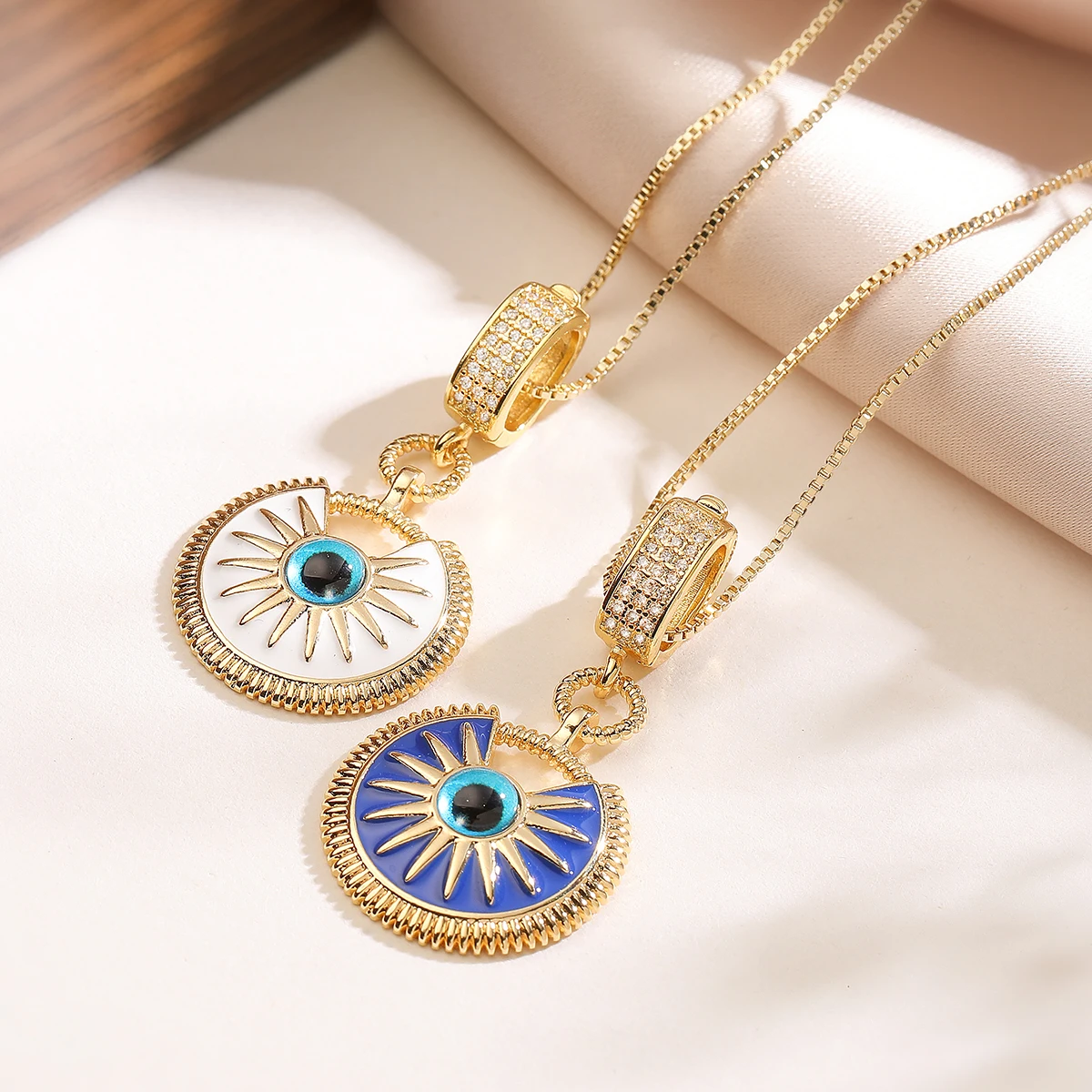 NEWBUY Trendy Gold Color Round Evil Eye Pendant Necklaces For Women White/Blue Oil Dripping Lucky Jewelry