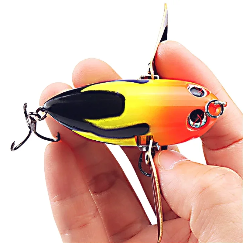 

58mm/12.5g Bionic Cicada Fishing Lure Topwater Popper Perch Insect Lure Lifelike Bee with Two Metal Spoon Wings Wobblers Bait