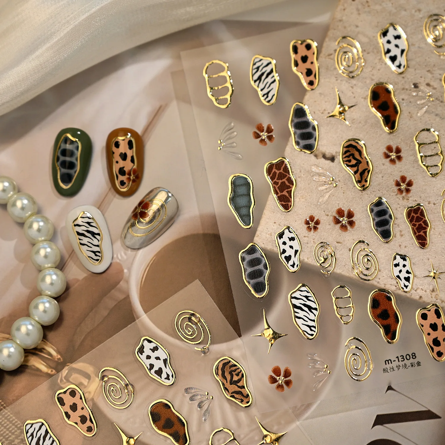 

5D Relief Retro Animal Leopard Zebra Cow Pattern Nail Stickers Simple Gold Edge Block Asterism Flower Decals Manicure Ornaments