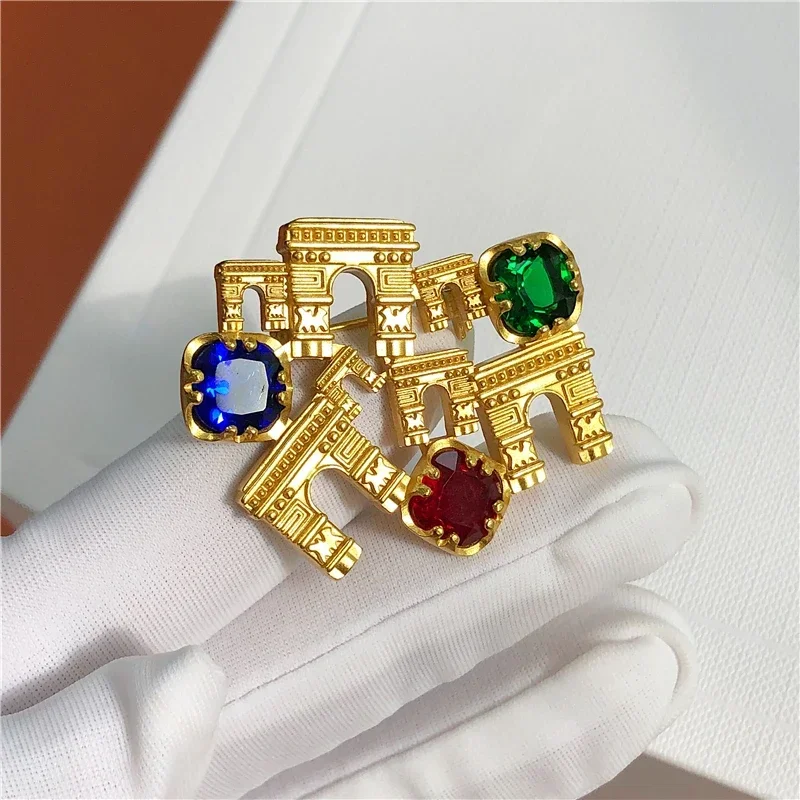 

Europe America Vintage Designer Brand Colorful Gem Matte Gold Plated Brooch Woman Luxury Pin High Quality Jewelry Trend