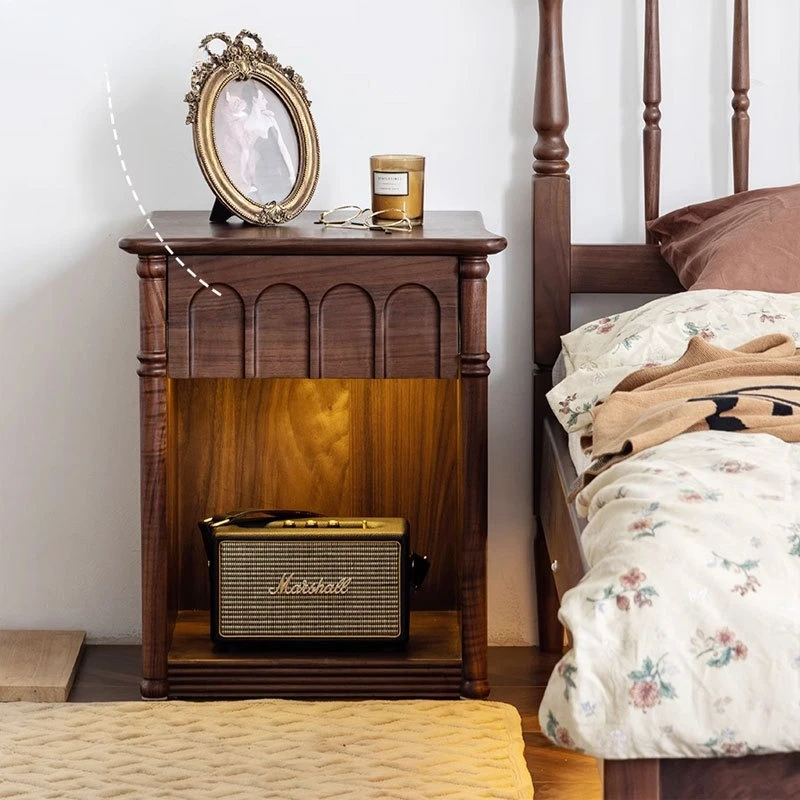 

North American black walnut solid wood