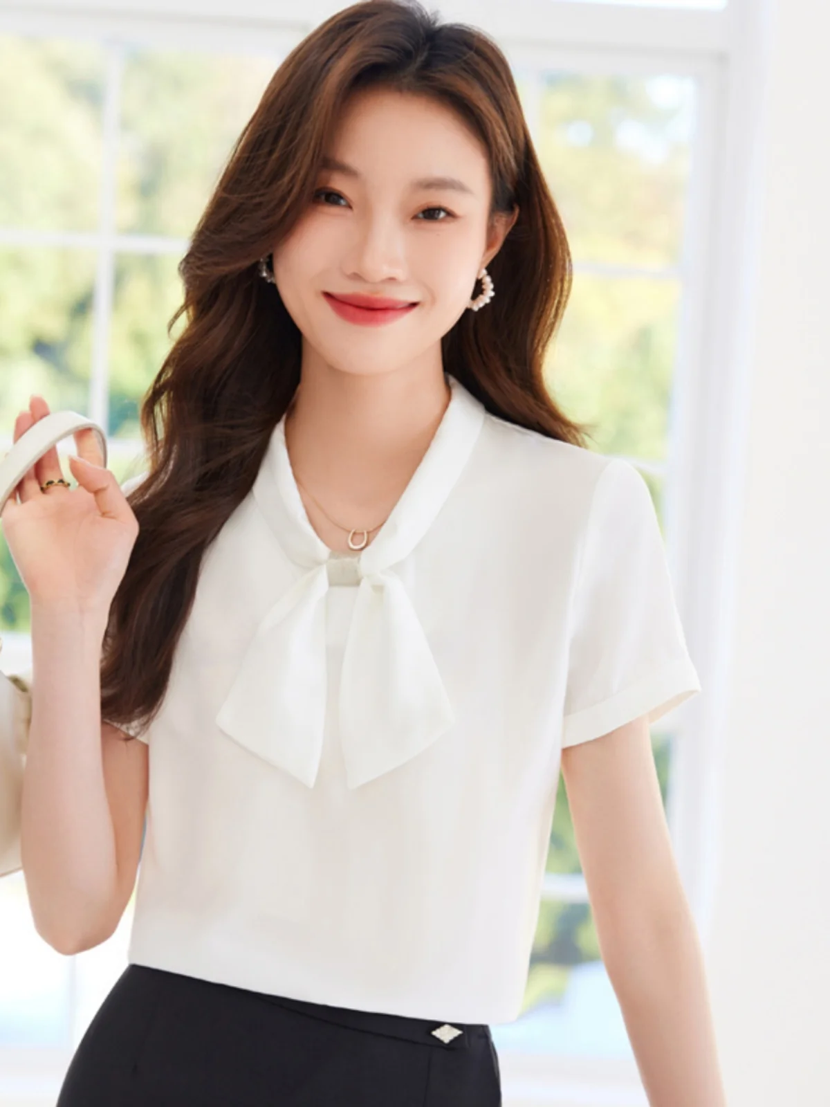 

Elegant Women's Short Sleeve Work Shirt Summer Fashion White Chiffon Bow Tie Top Slim Fit Commute Style Polyester Fiber