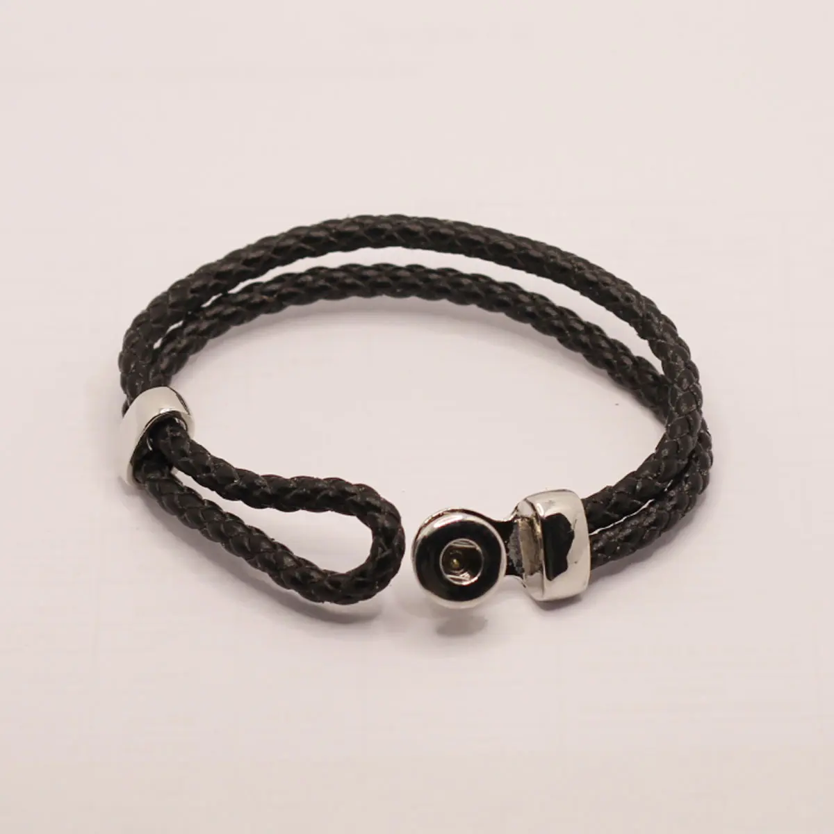 1 قطعة جديد جلد الرجال النساء المفاجئة سوار الإسورة 20 سنتيمتر صالح جولة المعادن المفاجئة الصحافة زر 12 مللي متر اليدوية مجوهرات اكسسوارات لوازم