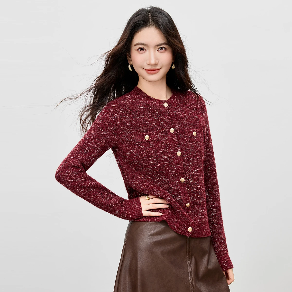 SENTUBILA Elegant Vest voor Vrouwen Gebreid 2025, Winter Ronde Hals Contrast Kleur Tops Lange Mouw Rechte Truien W53HB3757