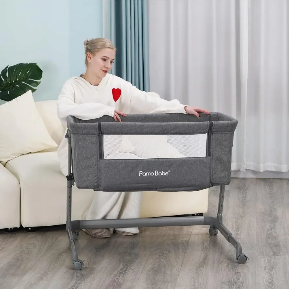 Baby Bassinet Bedside Sleeper for Newborn Bed Crib with Breathable Mesh Sides Co-Sleeping Bedside Crib for Infant Breastfeeding