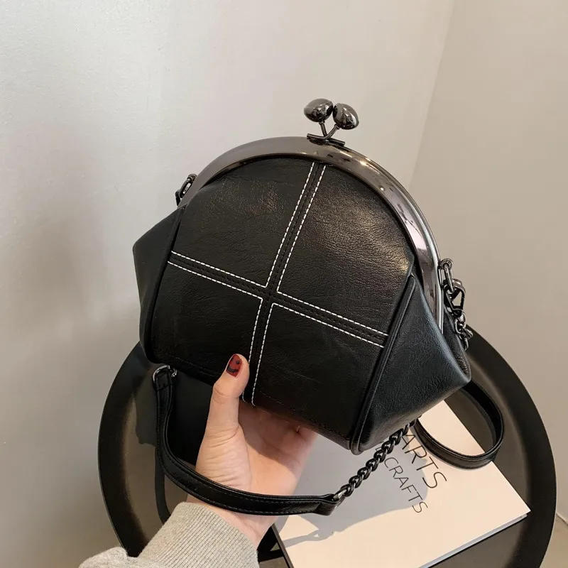 2024 New Women\'s Shell Bag High Quality Fashion Buckle 3D Women\'s Handbag Solid Color Inner Zipper Pocket PU Crossbody Bag 여자 가방