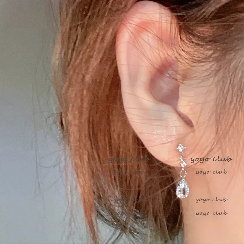 Exquisite High-end Blue Water Drop Zircon Earrings Niche Light Luxury Versatile Stud Earring Shiny Crystal Jewelry Accessories