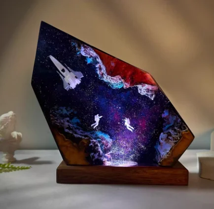 

Astronaut Resin Wood Art Light Source Ornament Interstellar Resin Light Source
