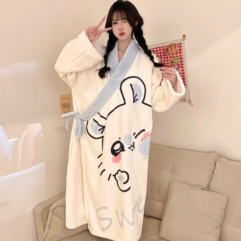

Anime Chiikawa Flying Mouse Flannel Bathrobe Autumn and Winter New Pajamas Cute Outside Long Keep Warm Comfort Loose Homewear