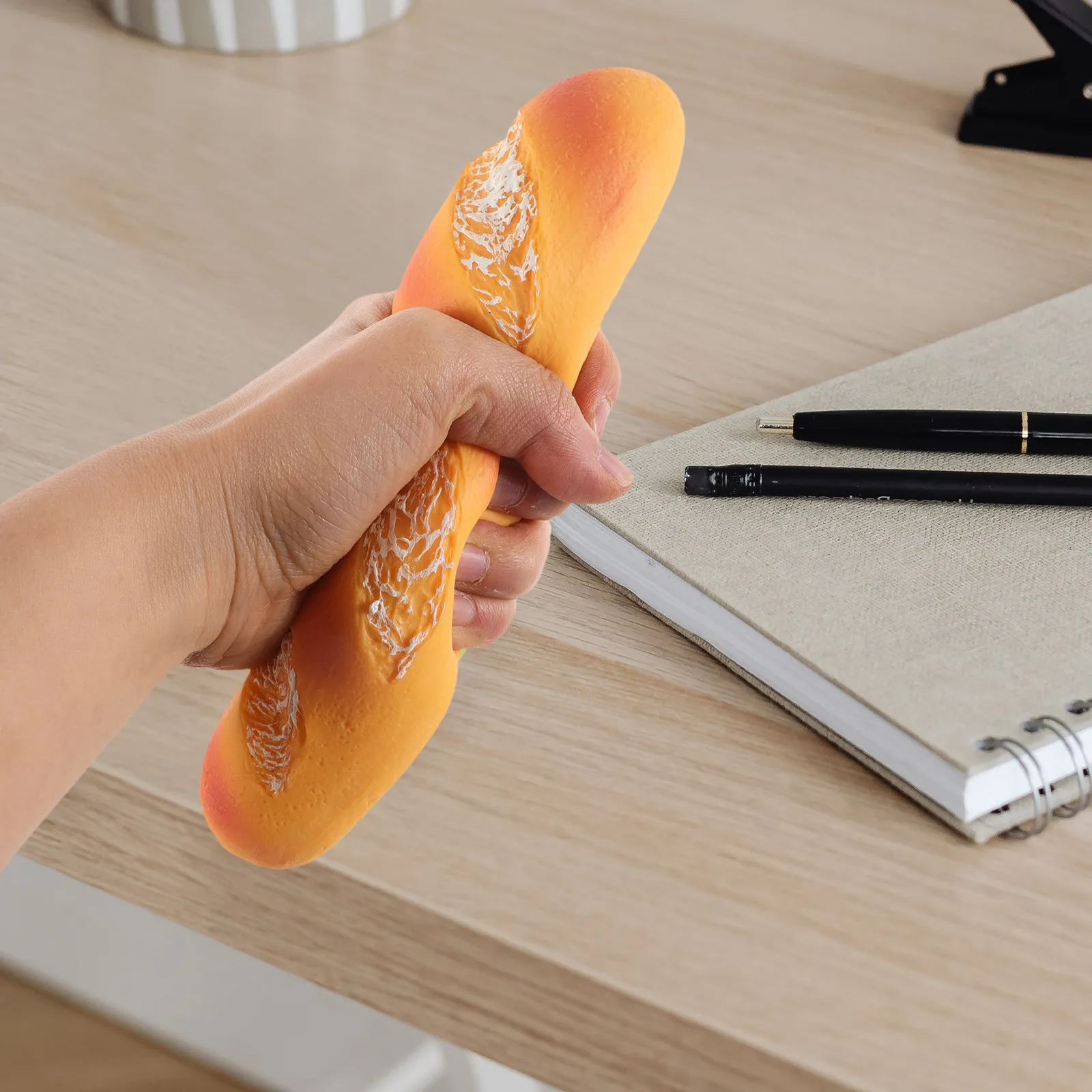 

Реалистичный антистресс-багет: медленно восстанавливающий форму, имитация еды, сенсорный реквизит для снятия тревоги, подарок на день рождения