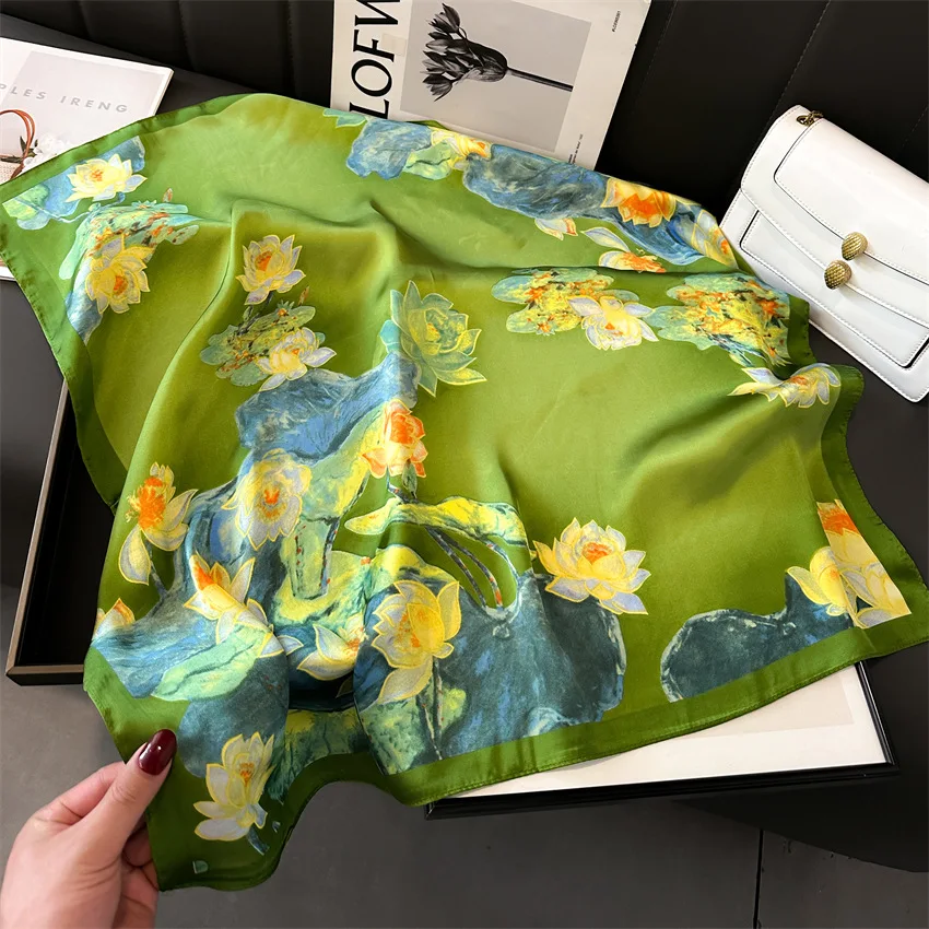 Sciarpa per la testa in raso di seta di lusso per le donne Stampa fazzoletto Sciarpe al collo Scialli quadrati da 70 cm e sciarpe Wrpas per le signore