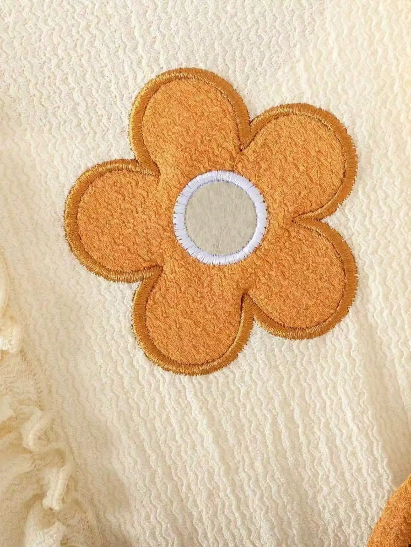 Kinderkleidung Sommermode elegantes langärmeliges Kleid mit Blumenmuster, Taillenschleifendekoration, Rüschenkragen und mittellangem Rock. – Detail 6