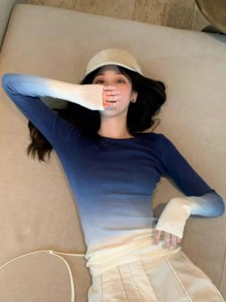 

Autumn Winter Women O-neck Slim Clothes Female Gradient Blue Pullover Long Sleeve Elegant Knitted Tops Trendy Vintage Popular