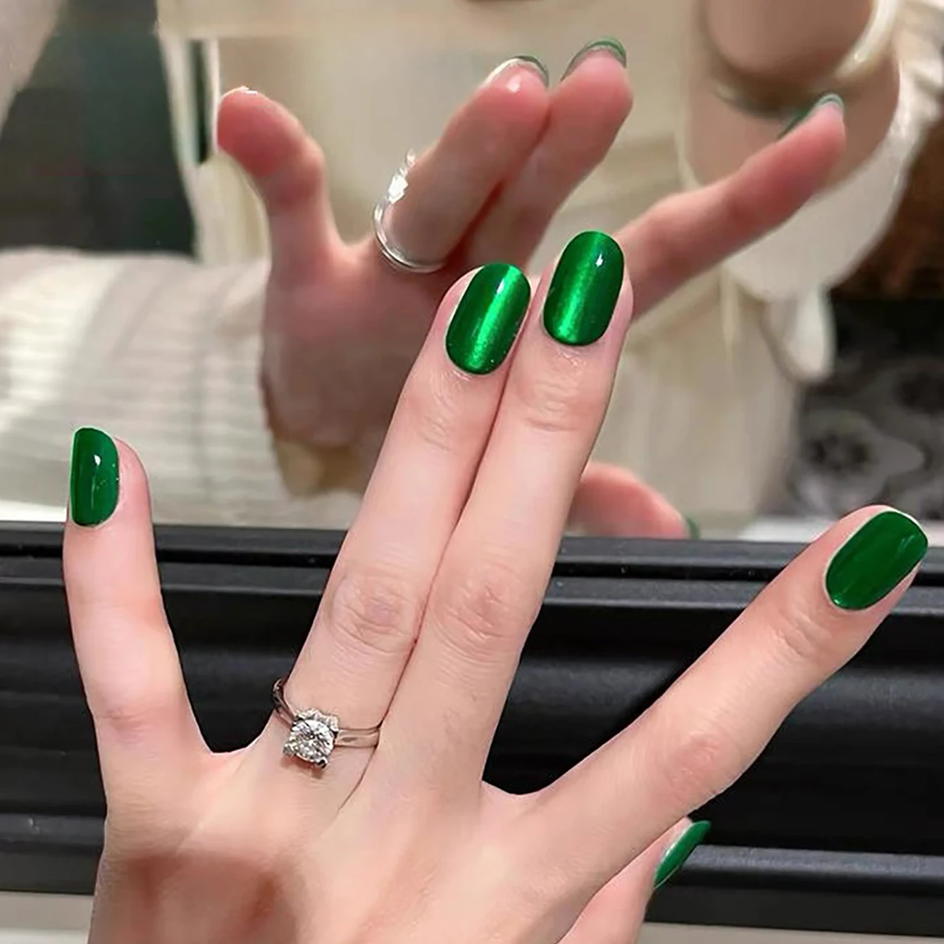 WS 10ML Selling Imperial Green Emerald Cat Eye Gel Nail Polish Green Nails Special Phototherapy Gel Nail Polish