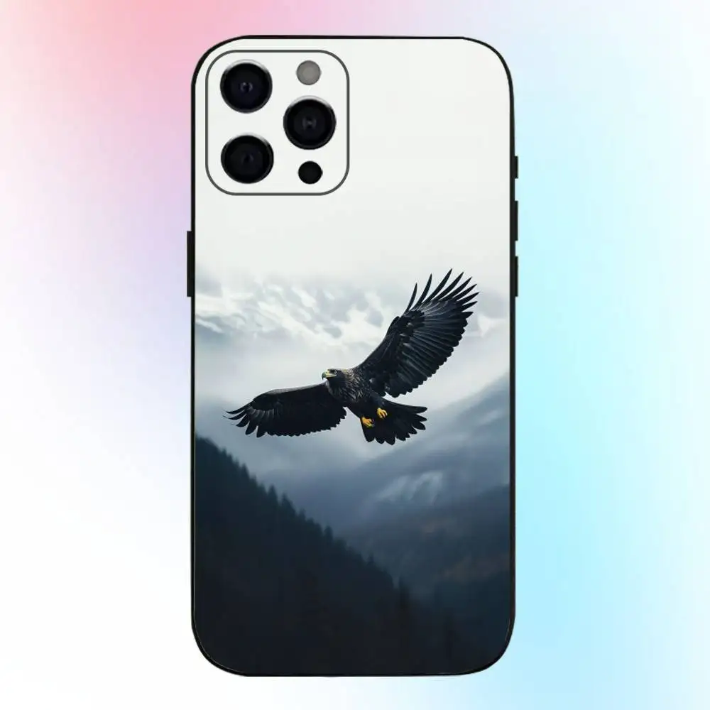 حافظة هاتف Eagle Cool Animal لهاتف iPhone17,16,15,14,13,12,11 Plus، Pro Max غطاء أسود ناعم