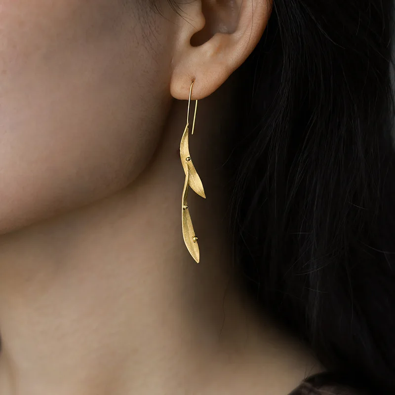 Golden Delicate Long Leaf Charm Dangle Drop Earrings For Women Designer Trendy Unique Statement Earring With S925 Silver Hooks