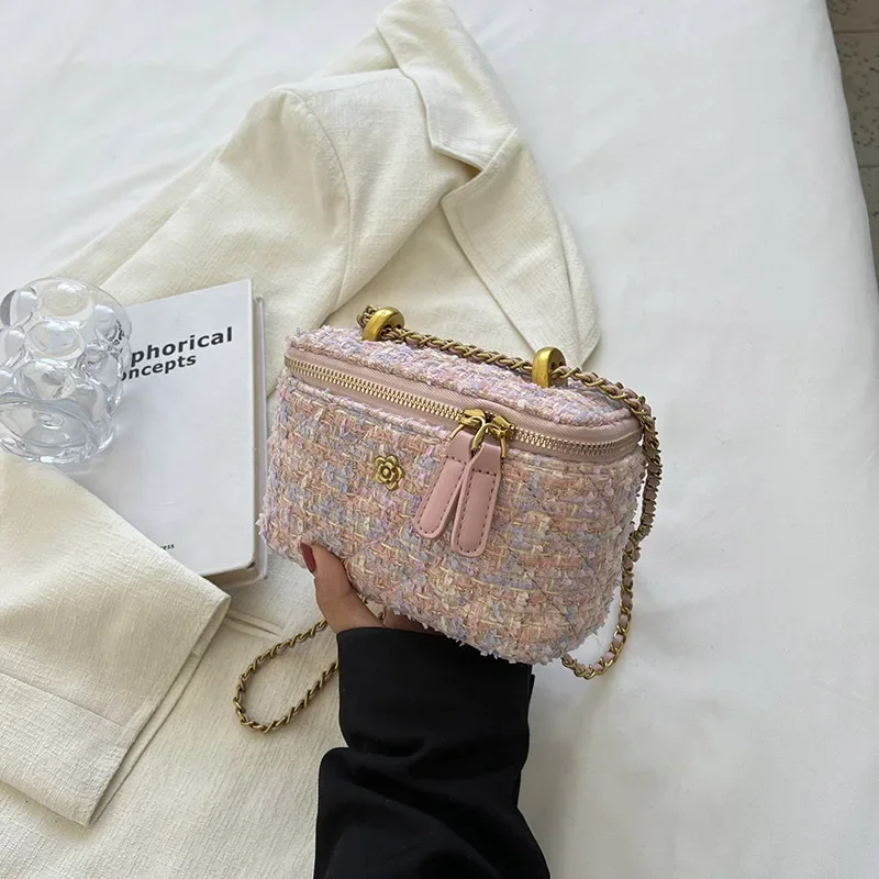 Fashion Niche Single Shoulder Crossbody Bag Female 2023 New Small Incense Wool Chain Small Square Bag