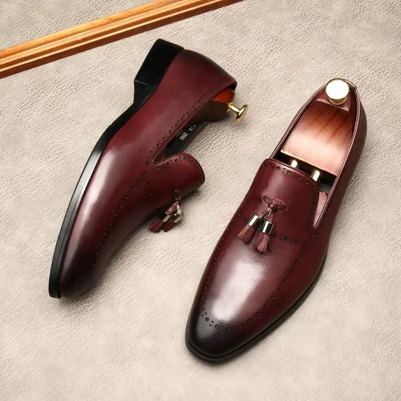 HNXC Fashion Casual Men Luxury Dress Shoe Genuine Leather Round Head Slip On Formal Wedding Tassel Loafers Men Black Oxford Shoe