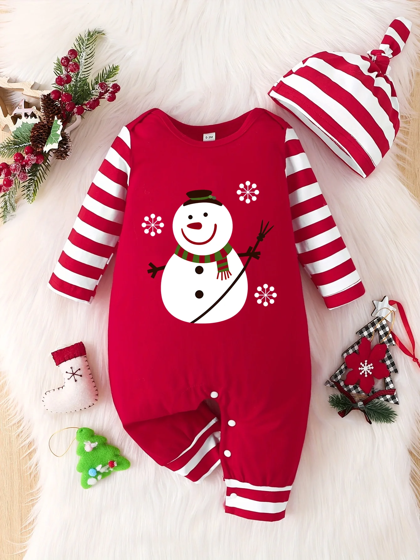 New baby and toddler cute Christmas print striped long sleeved open cut jumpsuit for both men and women