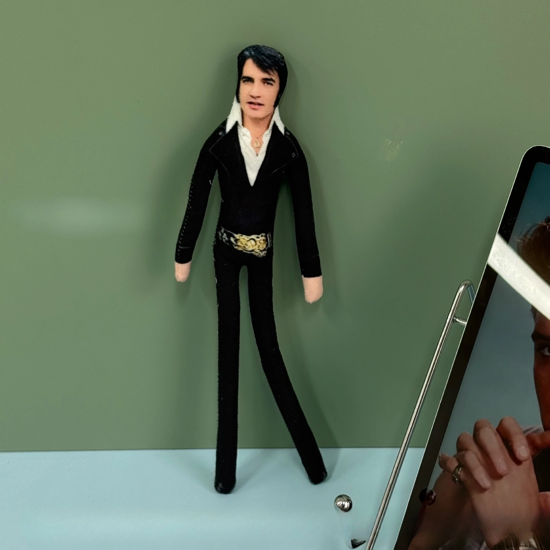 Elvis Plush Doll Built-in Wire Skeleton Poseable Action Figure Bendable Meme Weird Toy 28cm Stuffed Collectible Decor Gift