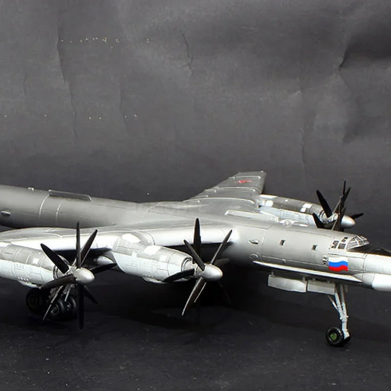 1/144 عازف البوق نموذج التجميع 03904 Tu-95MS "Bear-H" منفذها البلاستيك مقياس أطقم منمذجة