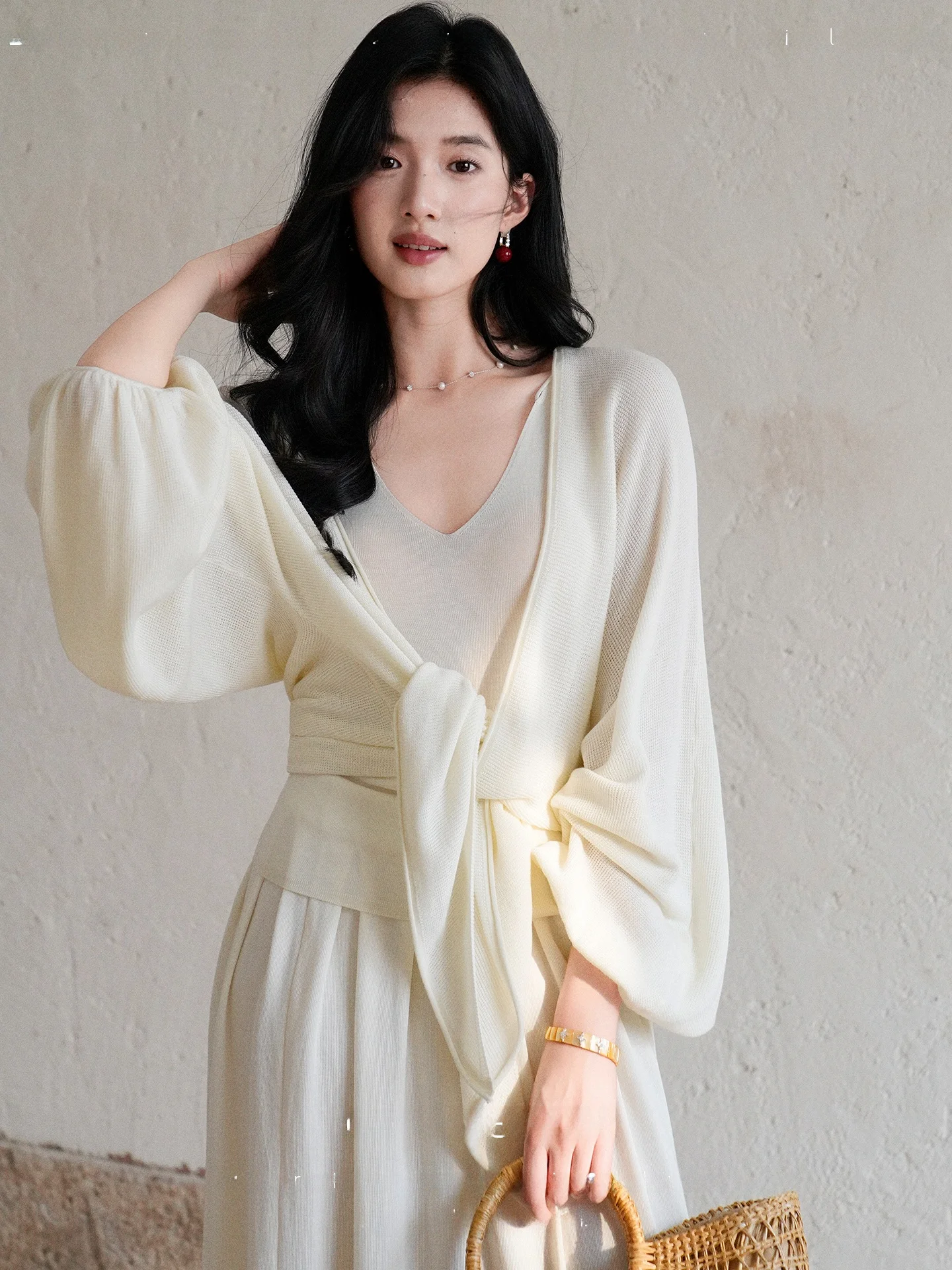 

Lightweight Clouds Silk Lyocell Loose Open Cardigan Slim Vest A-Line Knitted Tee-Piece Set for Women