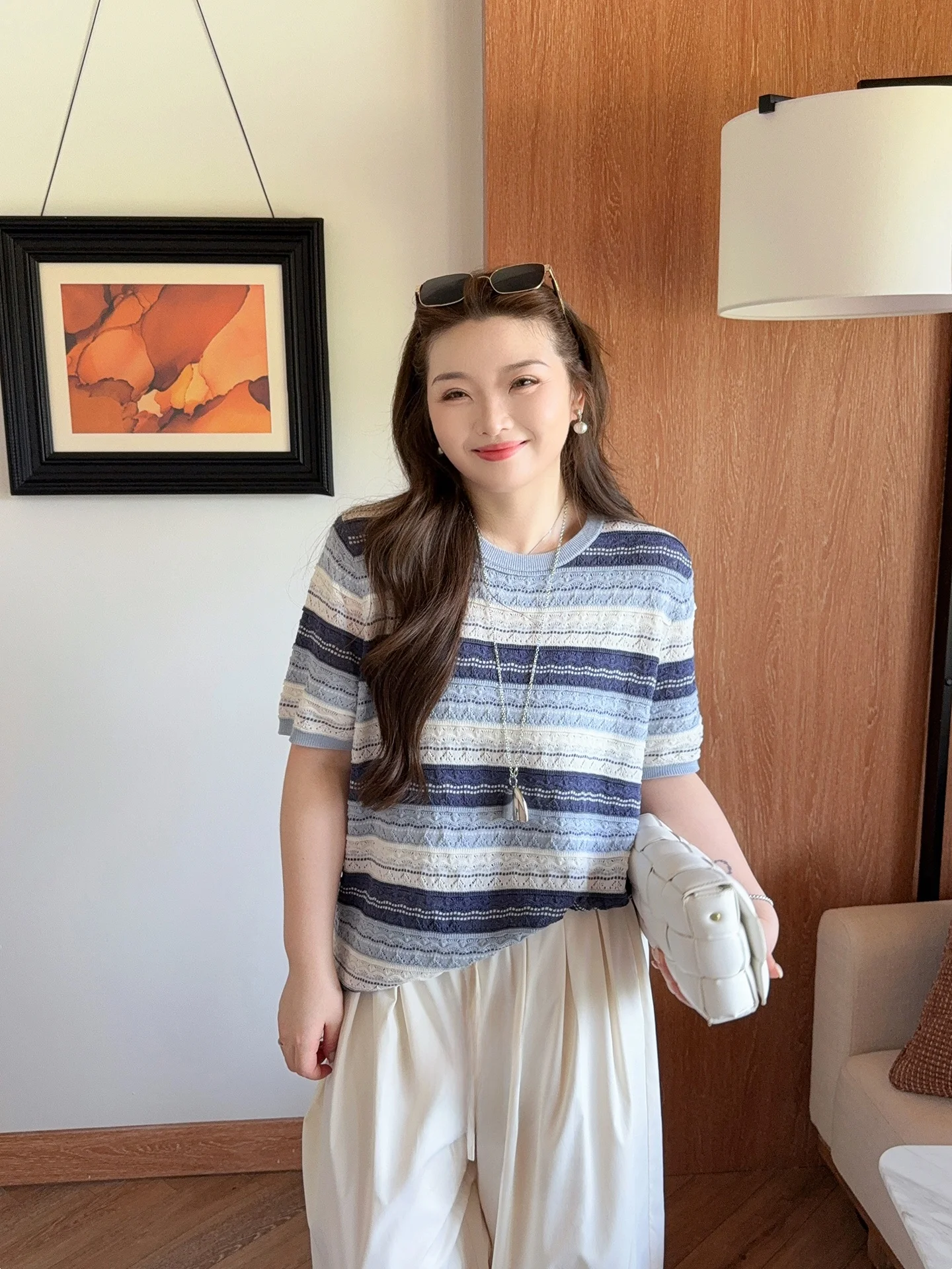 

Женская одежда больших размеров Miss Ying [Sunny] Black Label: Новая летняя ажурная трикотажная кофта с коротким рукавом, содержащая хлопок.