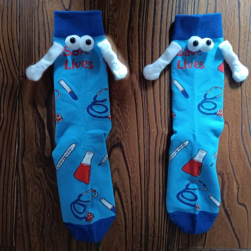 2025 جديد الطبية نمط المغناطيس الجوارب ممرضة يوم الاحتفال القطن منتصف العجل الجوارب اليد عقد تصميم امتصاص العرق للجنسين