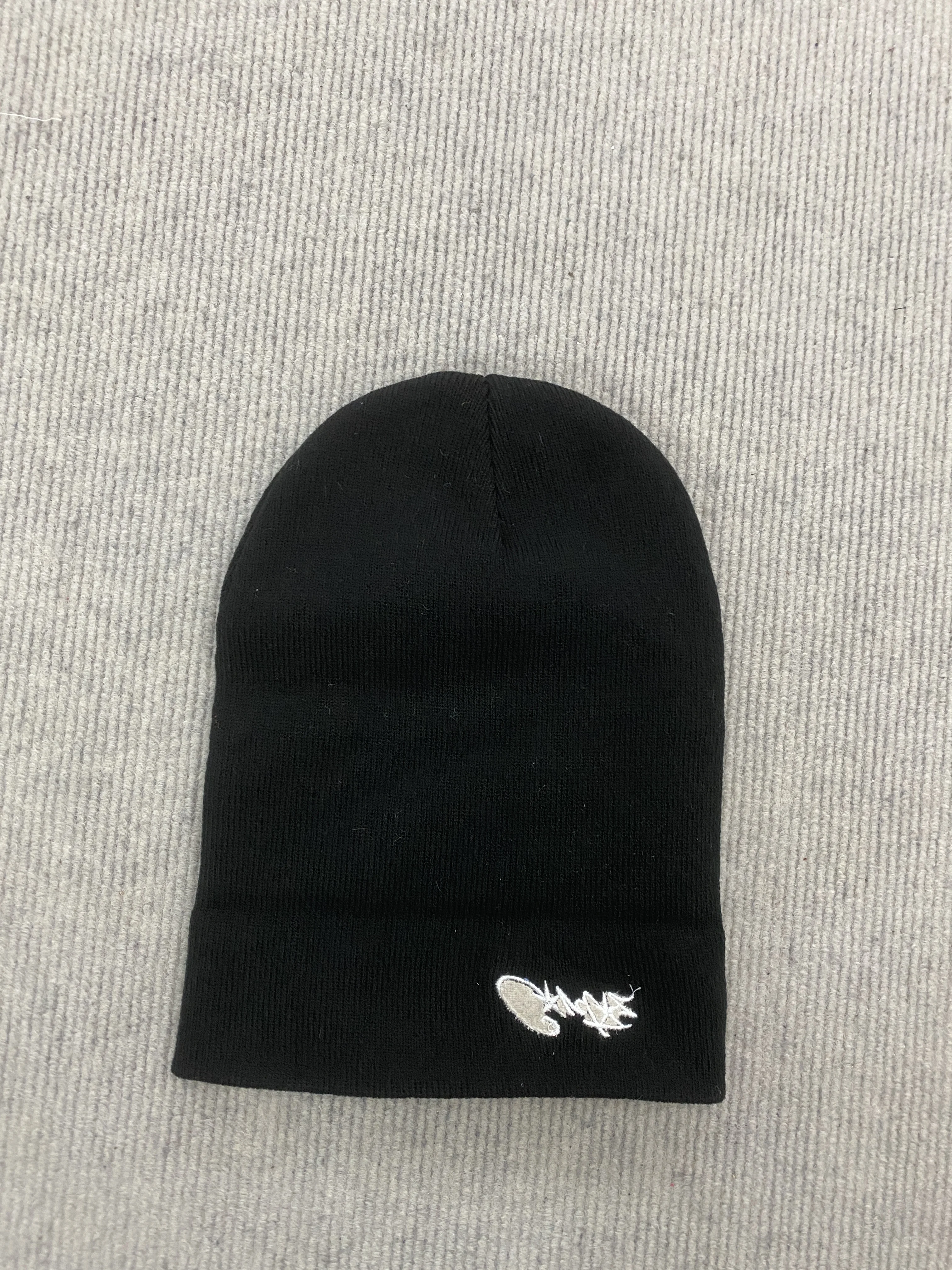 Women Black Cuffed Knit Beanie Brim Handwritten Script Letter Embroidery Minimal Street Style Winter Warm Skull Cap