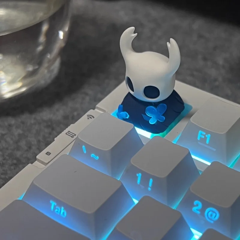 

Light Transparent Hollow Knight Translucent Keycap Resin Keycaps For Mechanical Keyboard Game Cross Axis Keyboard Attachment