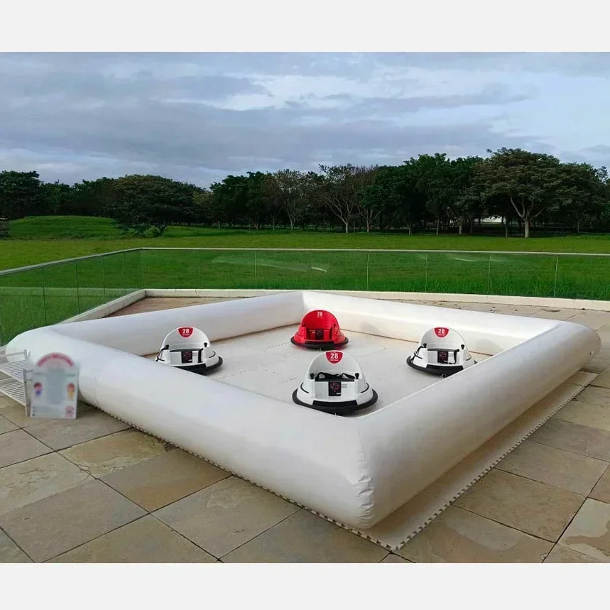 4 سيارات + 1 مسار سباق قابل للنفخ ملاهي سيارات ممتصة للصدمات كهربائية للأطفال في الهواء الطلق التحكم عن بعد DC12V أطفال ركوب على السيارة #1