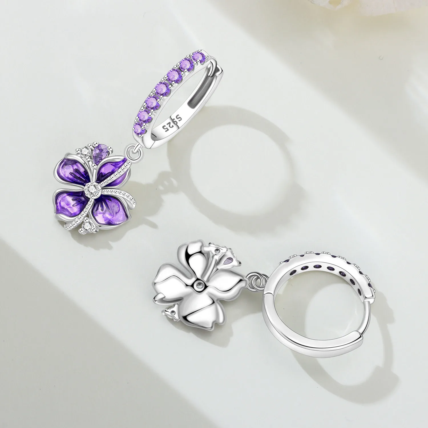 Original 925 Sterling Silber Ohrring Exquisiter Lila Blumen-Luci Vierblättriger Kleeblatt-Ohrring für Damen Party Geburtstag Schmuck Geschenk