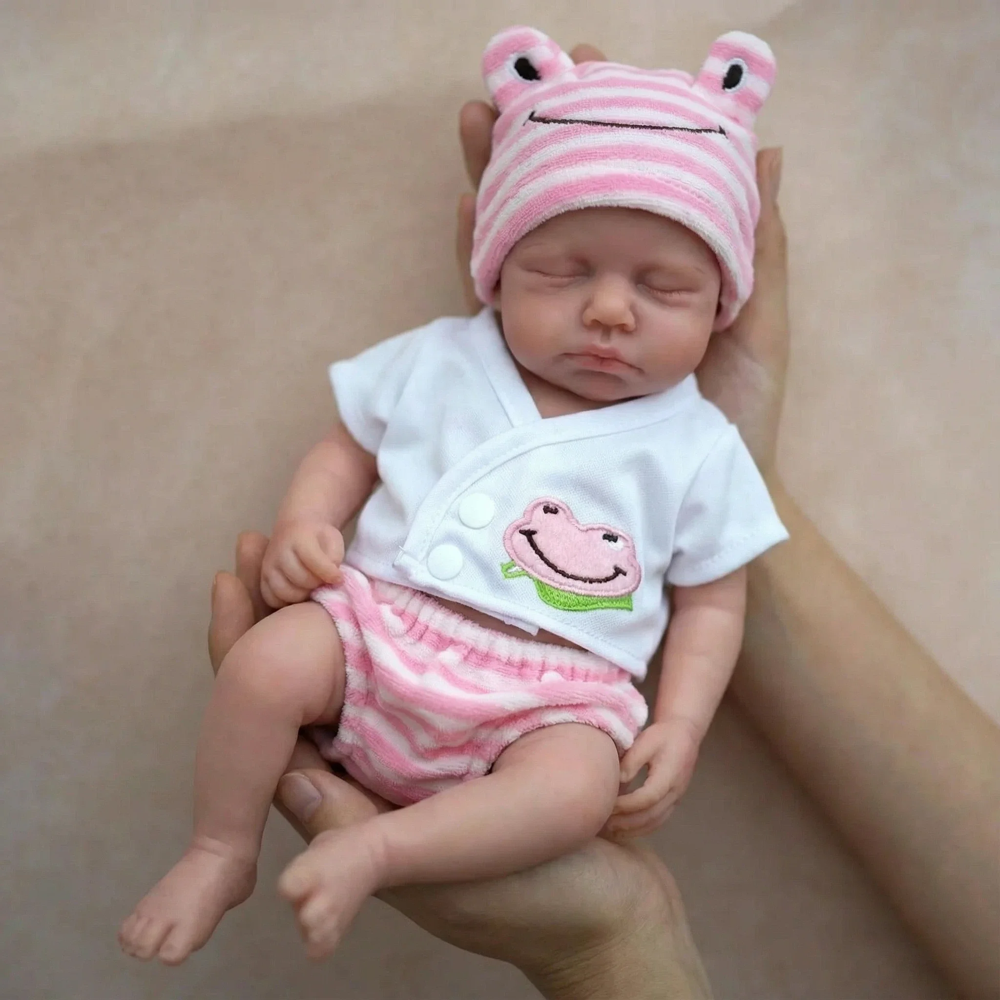 ตุ๊กตา NPK ขนาด 12 นิ้ว เหมือนจริง รุ่น Loulou Awake ทำจากซิลิโคนแพลตตินัมเนื้อนุ่มพิเศษ ยืดหยุ่น ปากสามารถเปิดได้