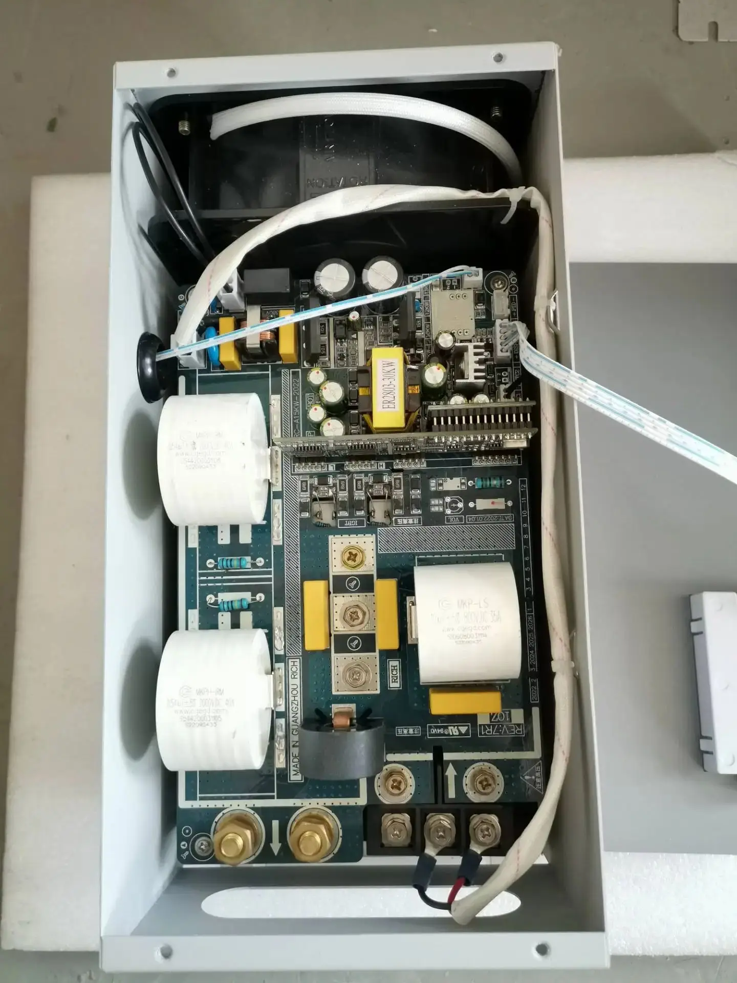 

Rubber Injection Machine Screw Barrel 10KW 10000W 3 phase 380V 440V Electromagnetic Induction Heater for Plastic Heating Part