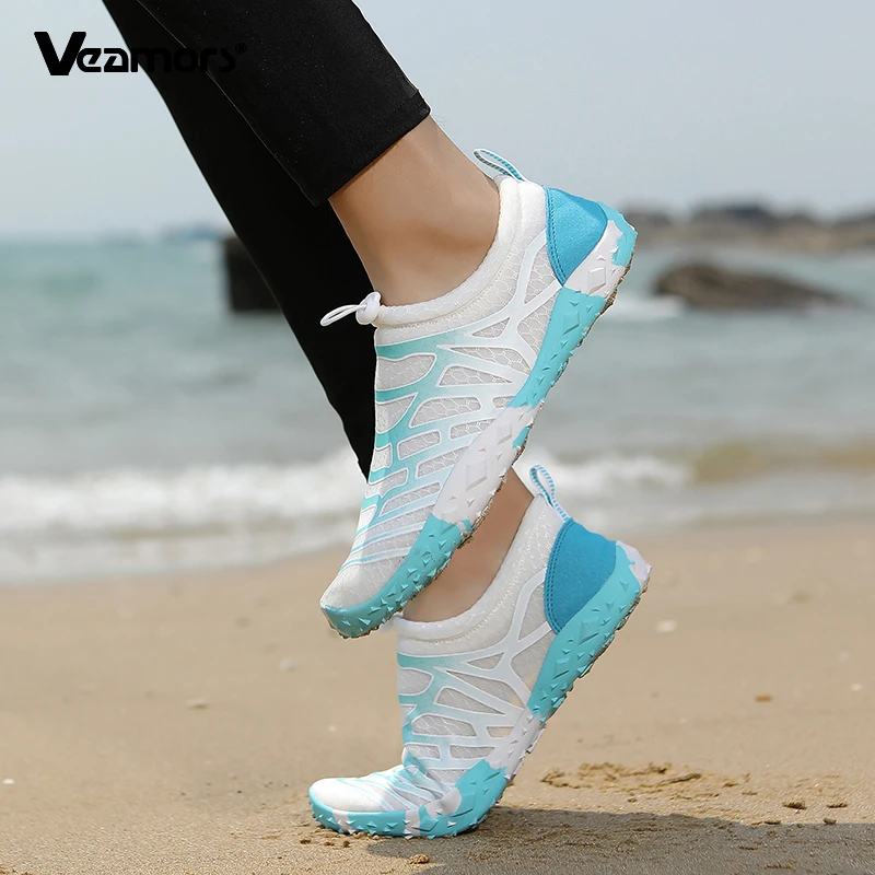 Slip-on Women Aqua Shoes Men's Quick Dry Beach Wading Sneakers Unisex Light Breathable Water Sports Shoes for Surfing Swimming