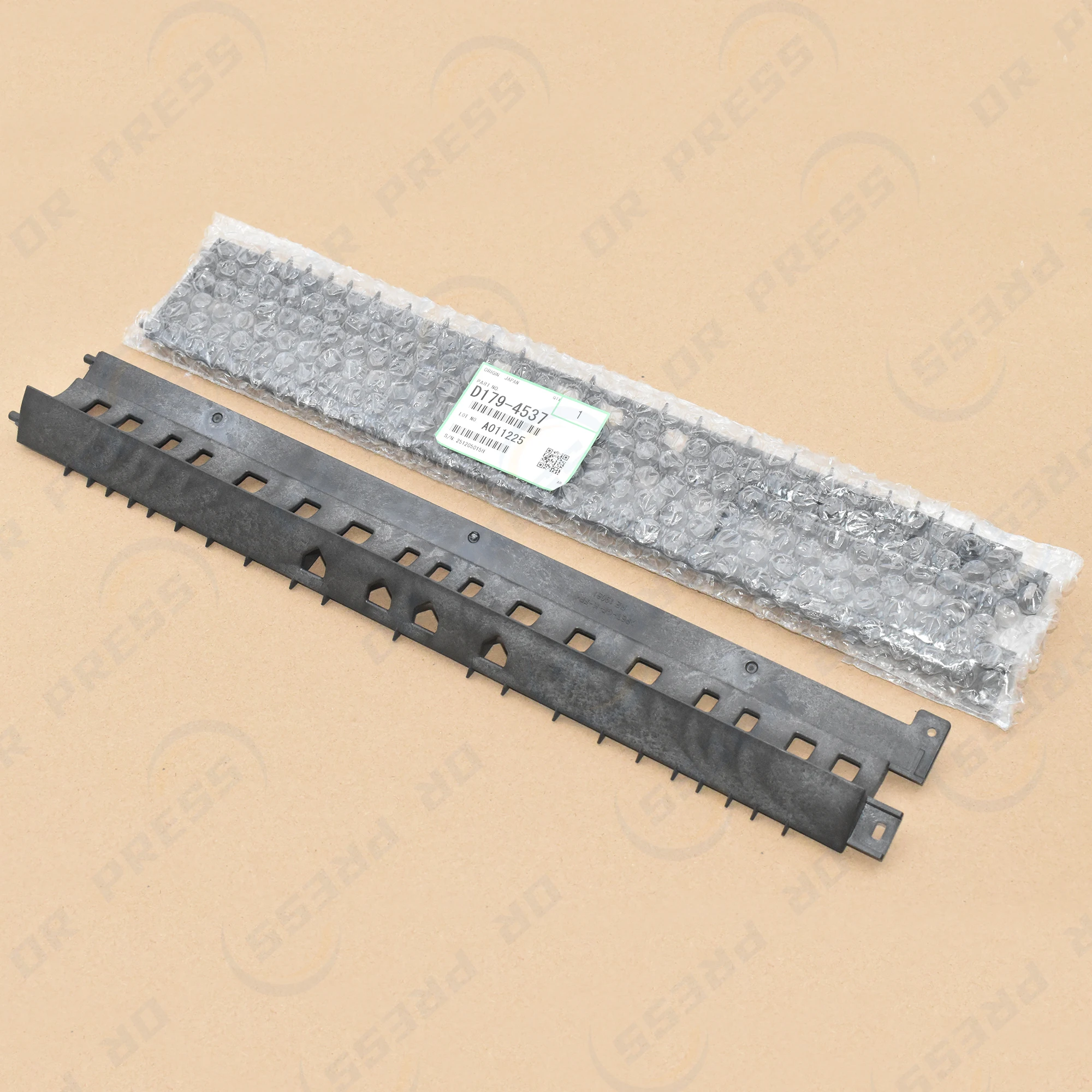 GUIDE PLATE:COOLING UNIT:ENTRANCE D179-4537 D1794537 for Ricoh 8110 8120 8100 8200 8220 8210 8300