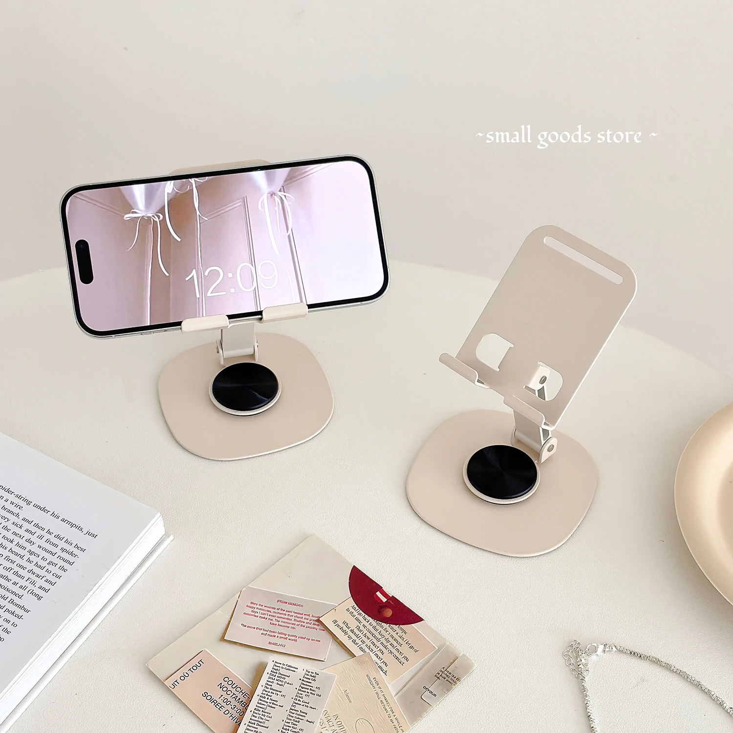 1pc Cream-colored desktop Storage Office Mobile Phone Holder 360-degree Rotatable Foldable Stand Home Decoration Ornaments
