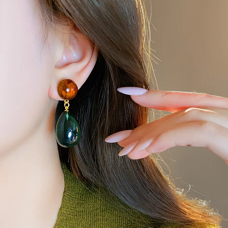Vintage Geometric Circular Resin Earrings Water Droplet High-End and Light Luxury Jewelry Accessories Gifts for Women and Girls