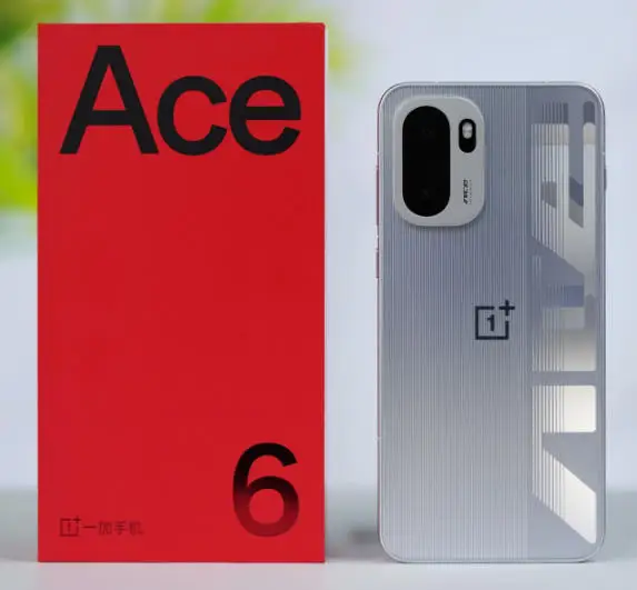 Unlocked OnePlus Ace 6 China Version 6.83inch AMOLED 120Hz Snapdragon8 Elite 50MP 7800Mah 120W Flash Charger NFC OTA PLQ110