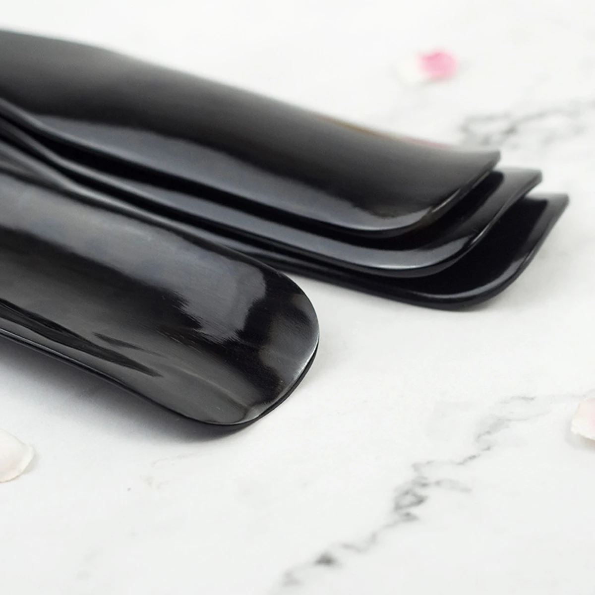 2 Stück Mini-Schuhlöffel – flexible Schuhlöffel aus thermoplastischem Material, kompakter, tragbarer Schuhhilfe-Schuhlöffel für Reisen, Zuhause und Büro. – Detail 4