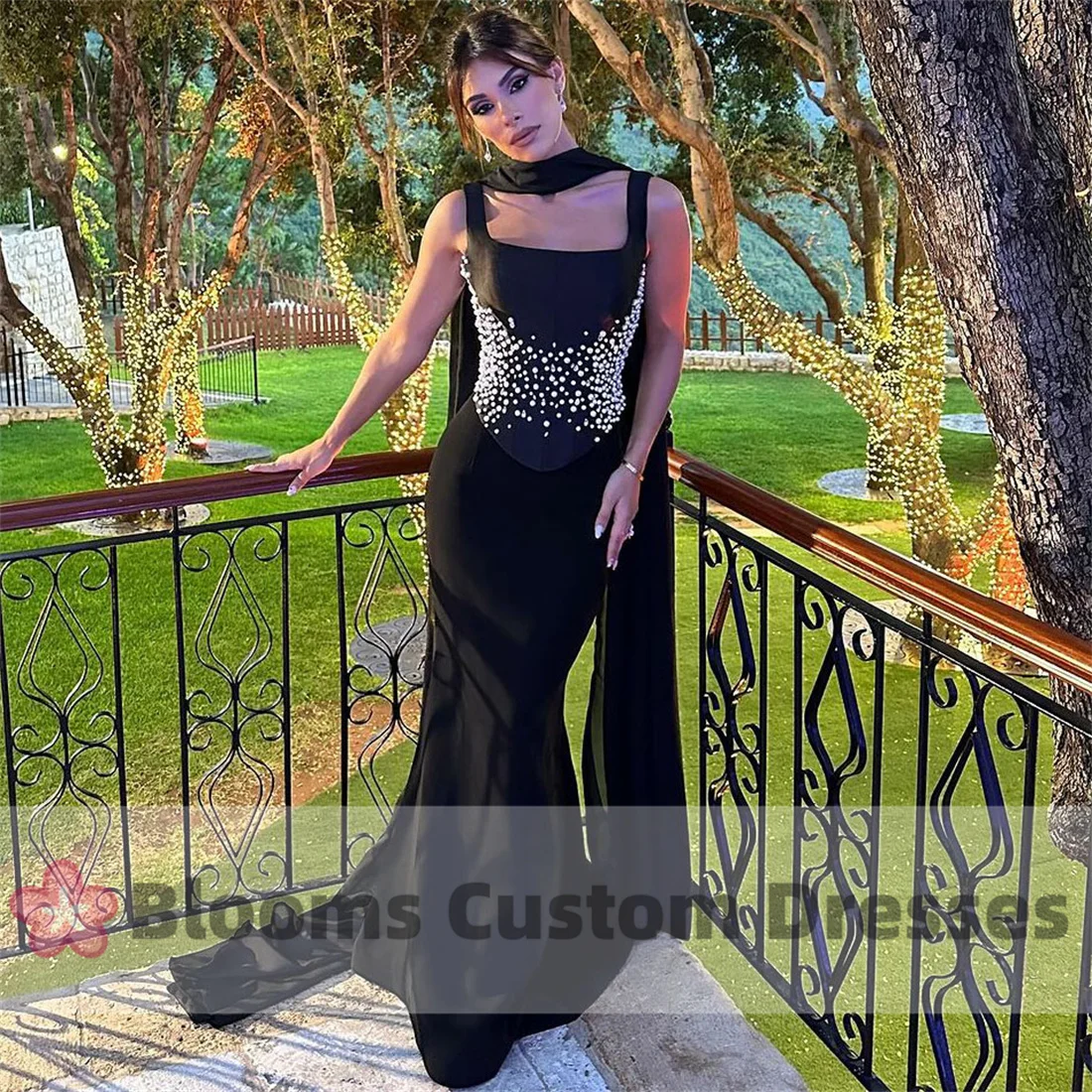 Vestidos de Noche negros con perlas de cuello cuadrado para mujer, chal de sirena elegante, vestido de fiesta Formal sin mangas, flores, bodas