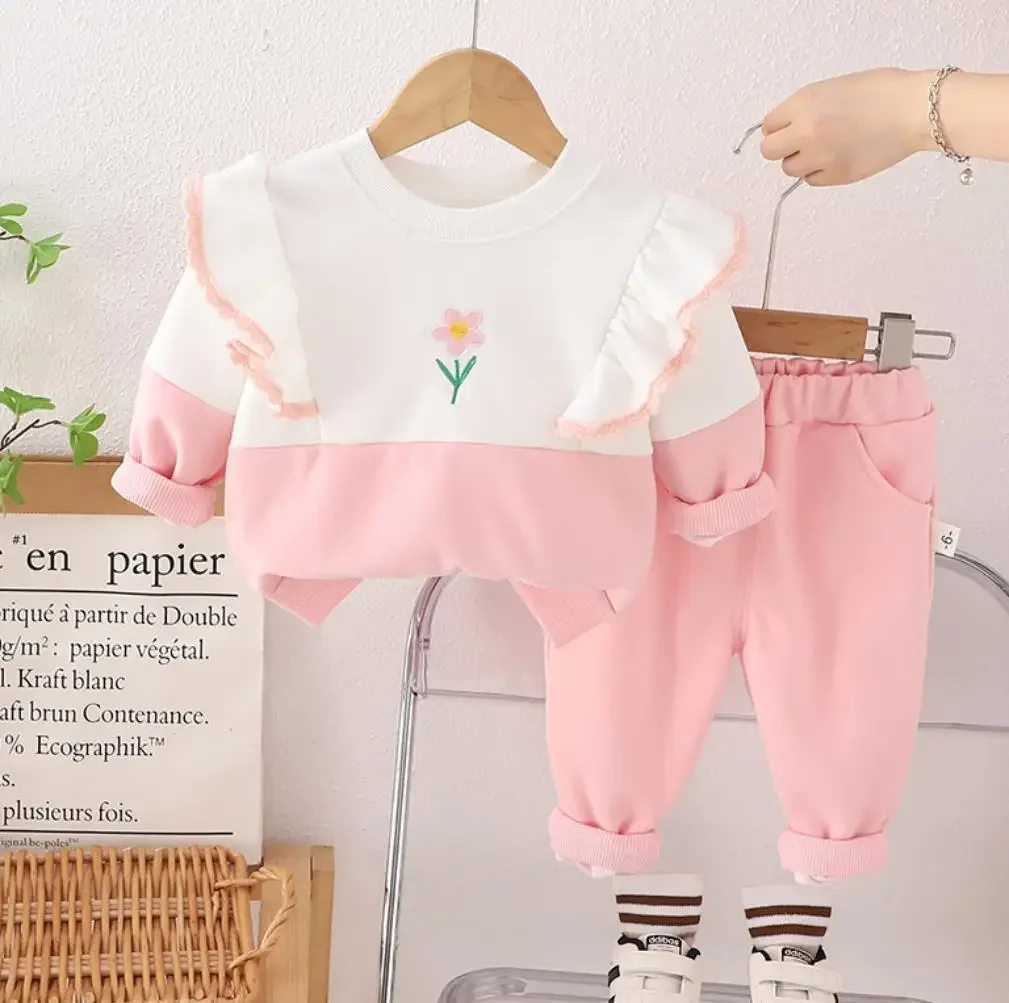 Bambini vestiti autunnali per bambini 2024 felpa e pantaloni a maniche lunghe in pizzo ricamato in stile coreano set di vestiti per bambine in due pezzi