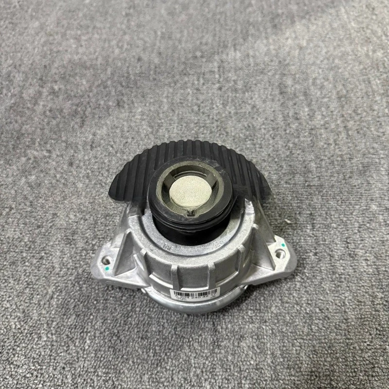 2042404217 Auto parts Engine foot glue Hydraulic rubber pier bracket rubber pad