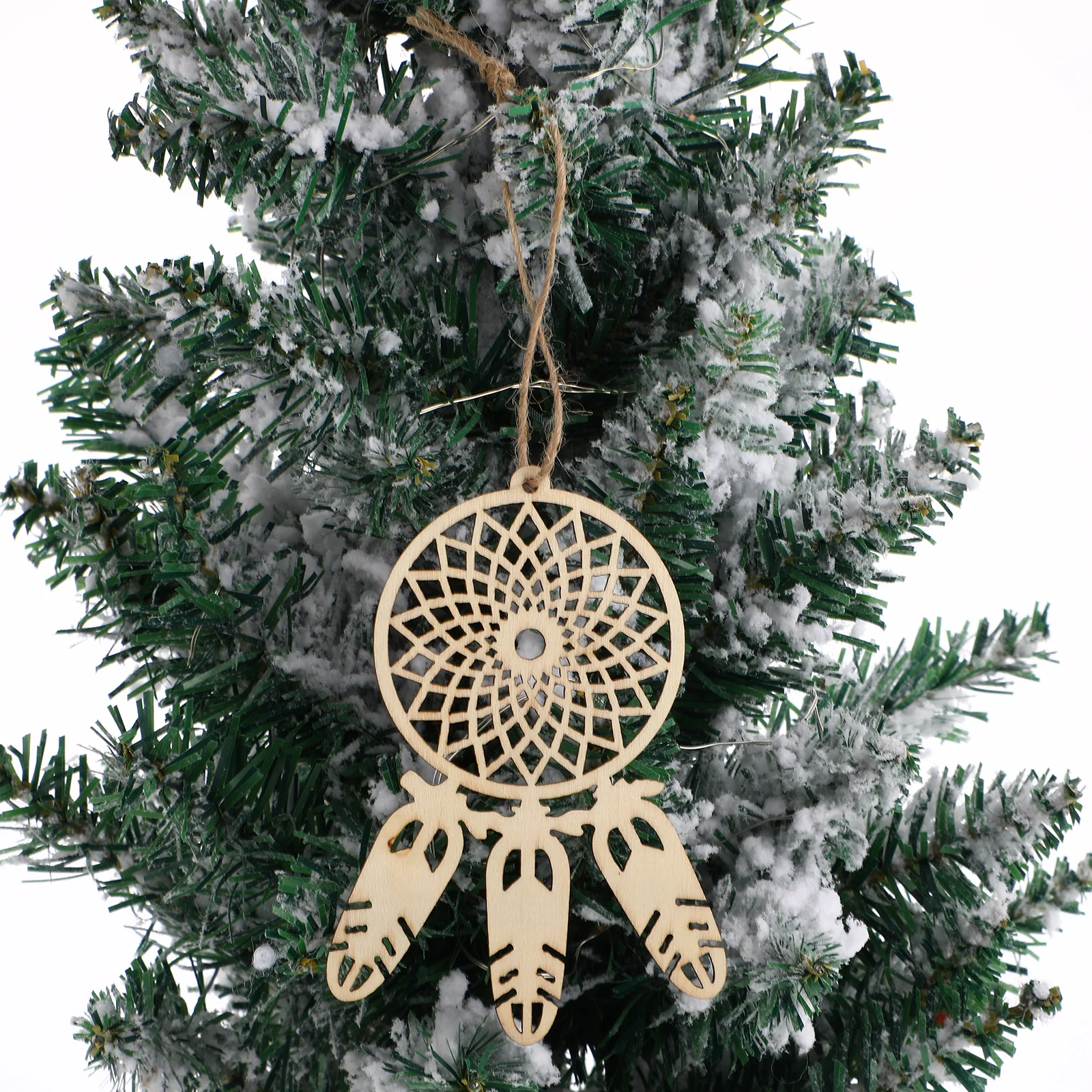 

40Pcs Wood Dream Catchers Kits Unfinished Rustic Wooden Hanging Ornaments for DIY Creativity and Banquets Decoration