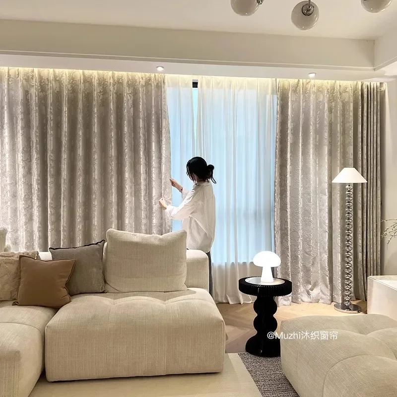 

Customised French Vintage Three-dimensional Jacquard Glossy Curtains For Living Room Bedroom Villa Decoration Finished Product