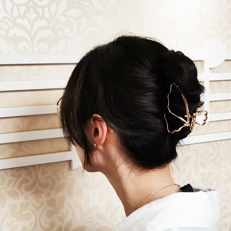 Mode Einfache Gold Haar Klaue Clip Schmetterling Geometrische Elegante Haar Clip Klaue Klemme für Mädchen Kopfbedeckungen Frauen Haar Zubehör