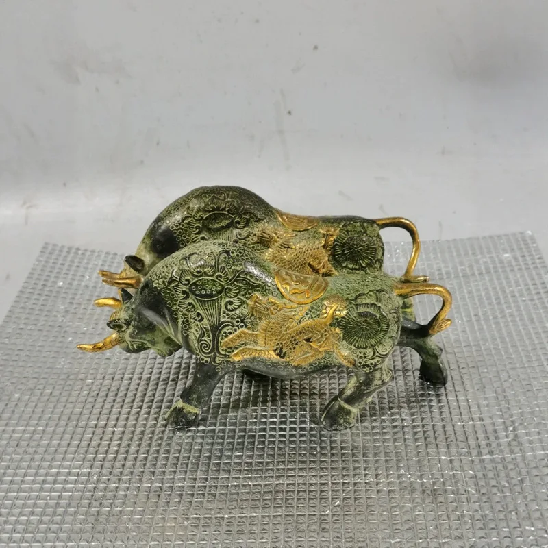 Ox Figurines, a Pair of Bronze Ox Decorative Objects, Craft Gifts